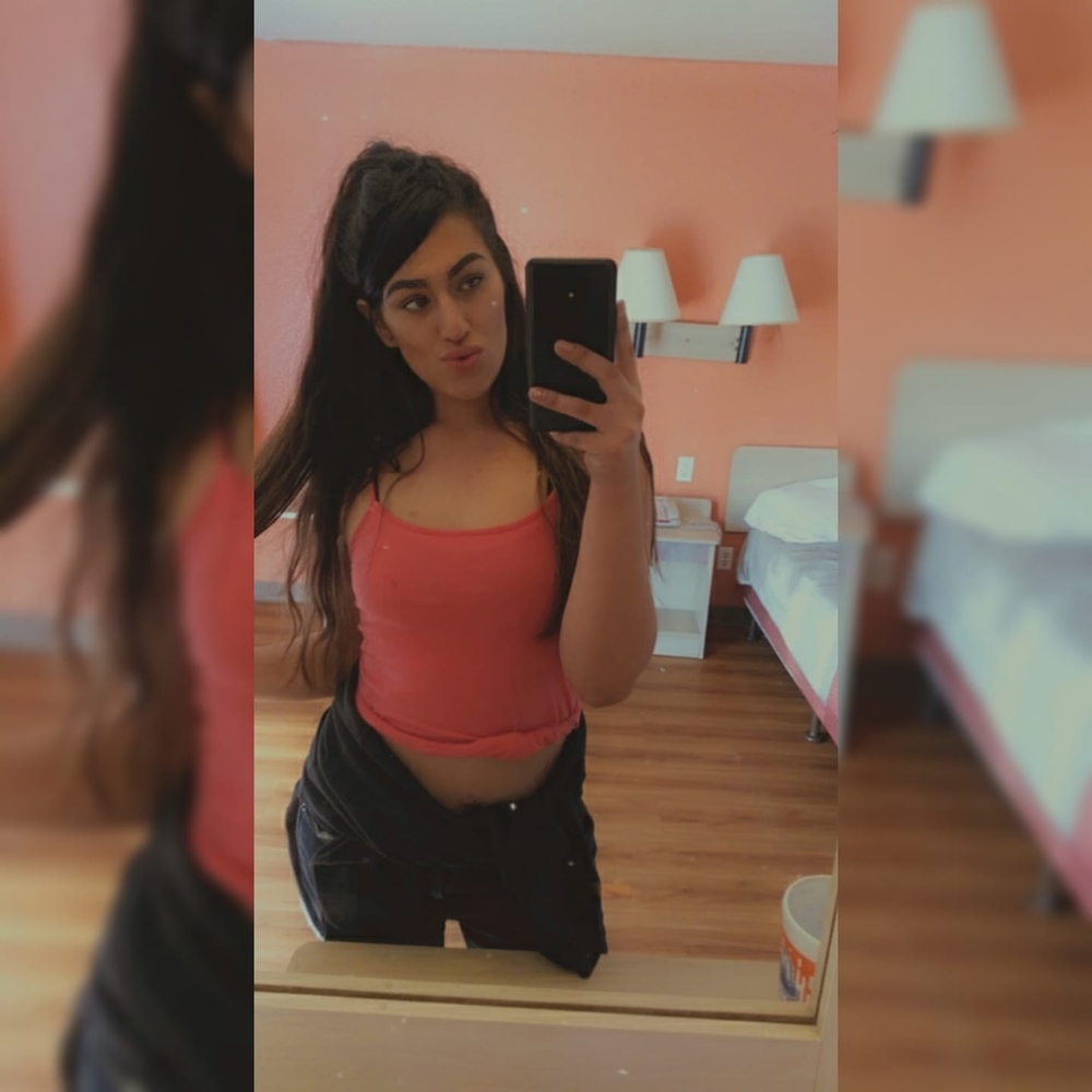 Meet your Posher, Celine